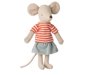 Sister Mouse, Big Sister
